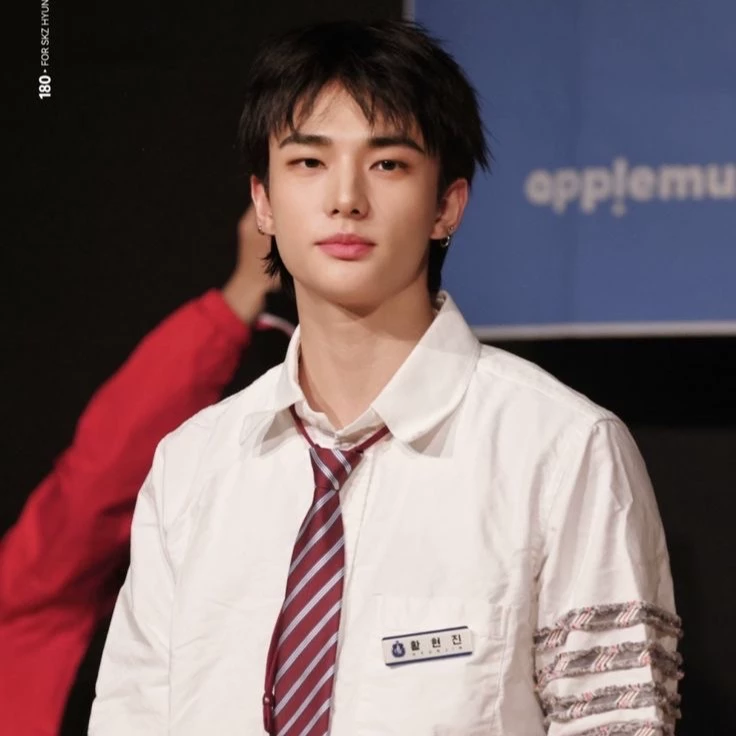Hyunjin thumbnail