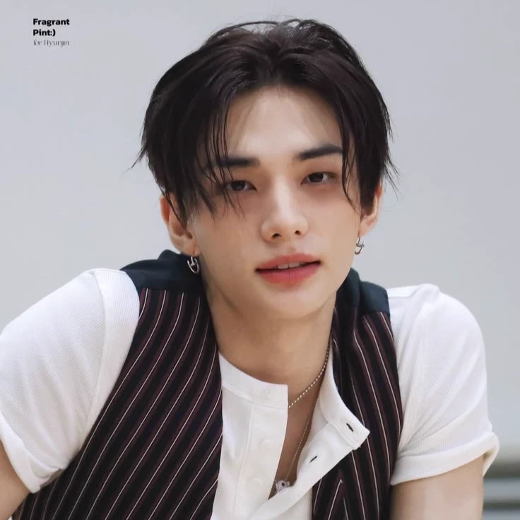 Hyunjin thumbnail