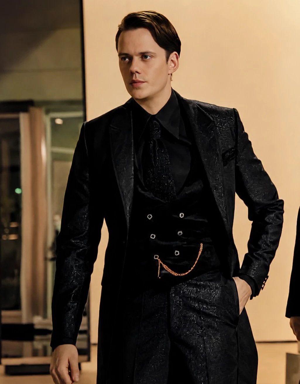 Marqués de Gramont. (Bill Skarsgård) thumbnail