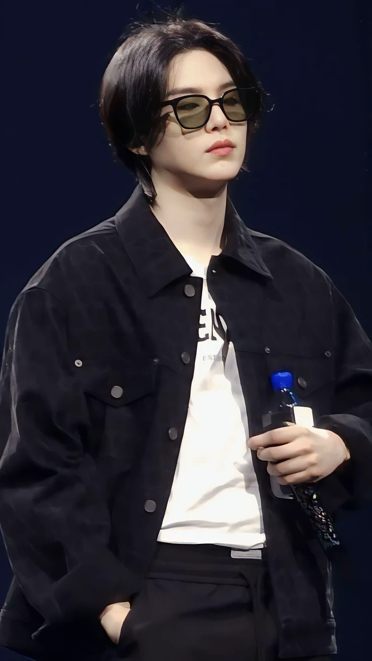 Min Yoongi thumbnail