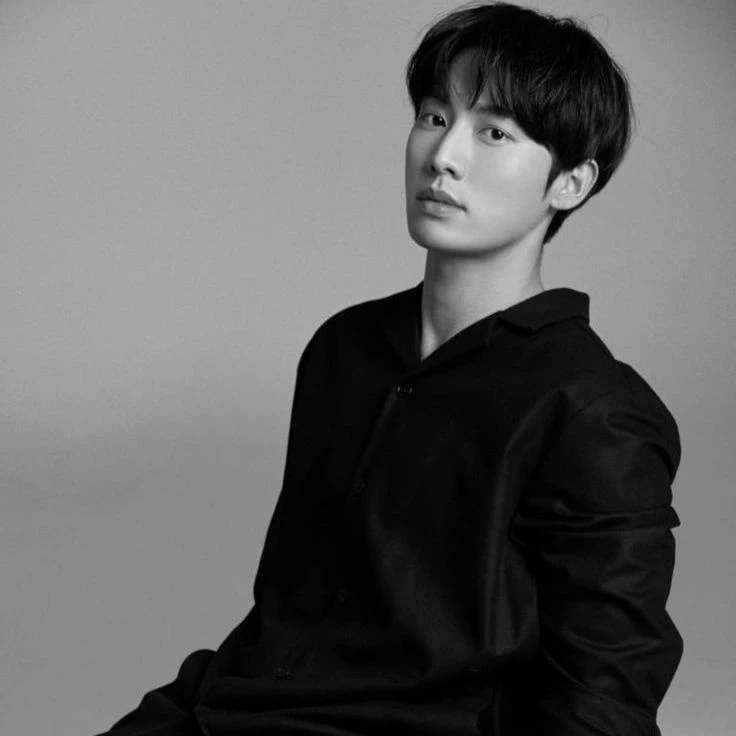 Son Ye-han thumbnail