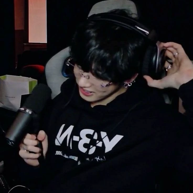 jungkook thumbnail