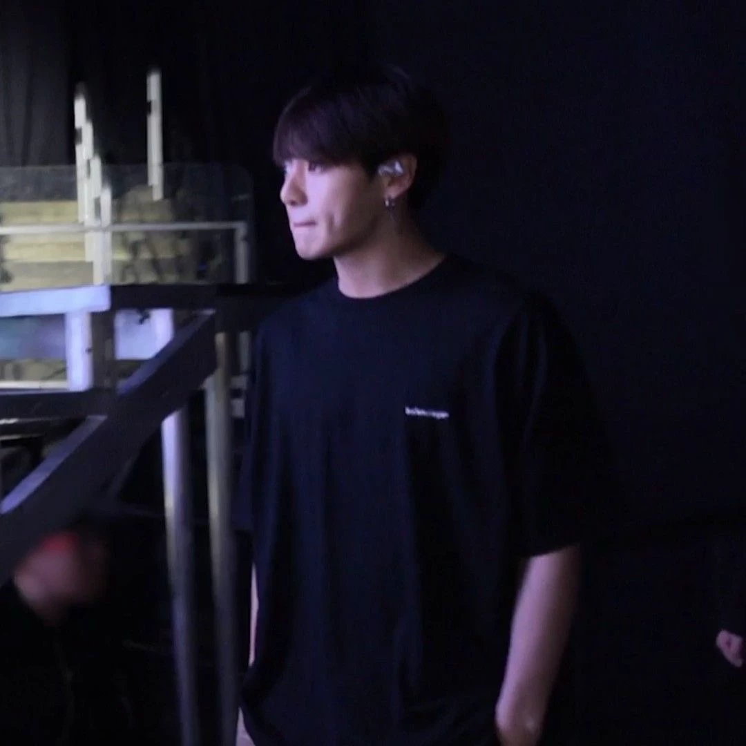 jungkook thumbnail