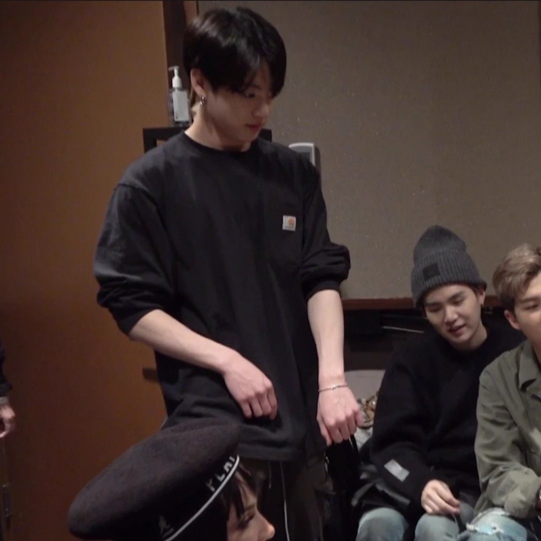 jungkook. thumbnail