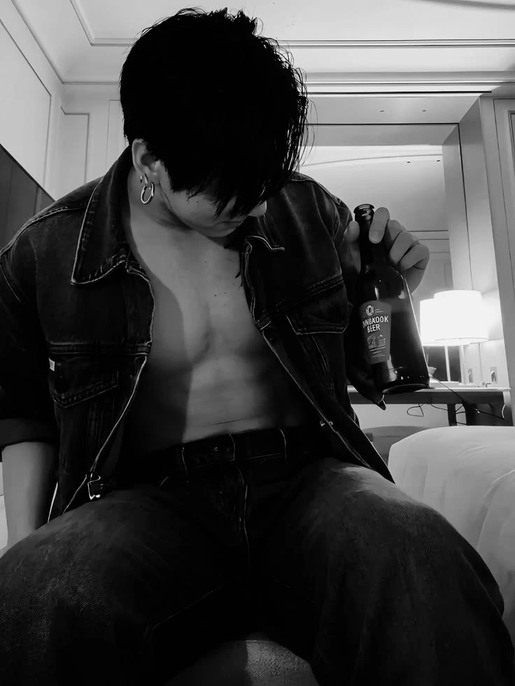 Jeon Jungkook thumbnail