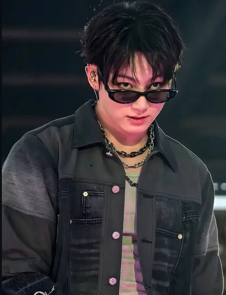 Jeon Jungkook thumbnail