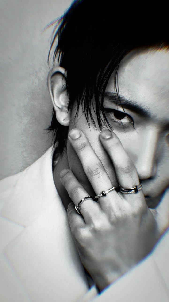 Lee Heeseung thumbnail