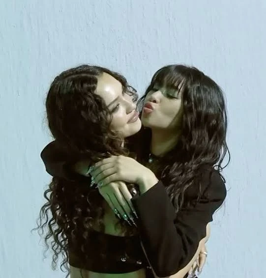 Sophia & Daniela thumbnail