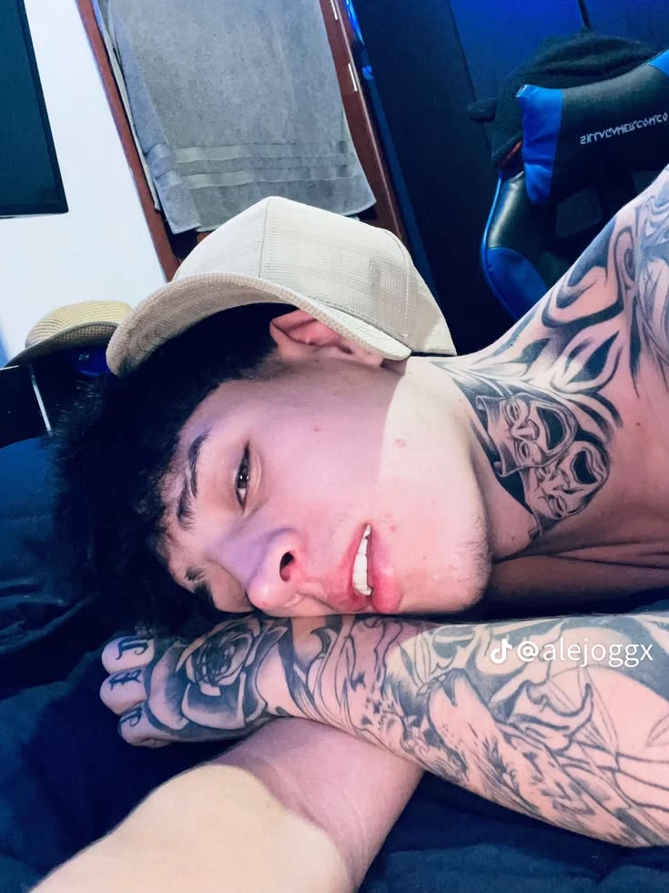  Adrián Castillo thumbnail