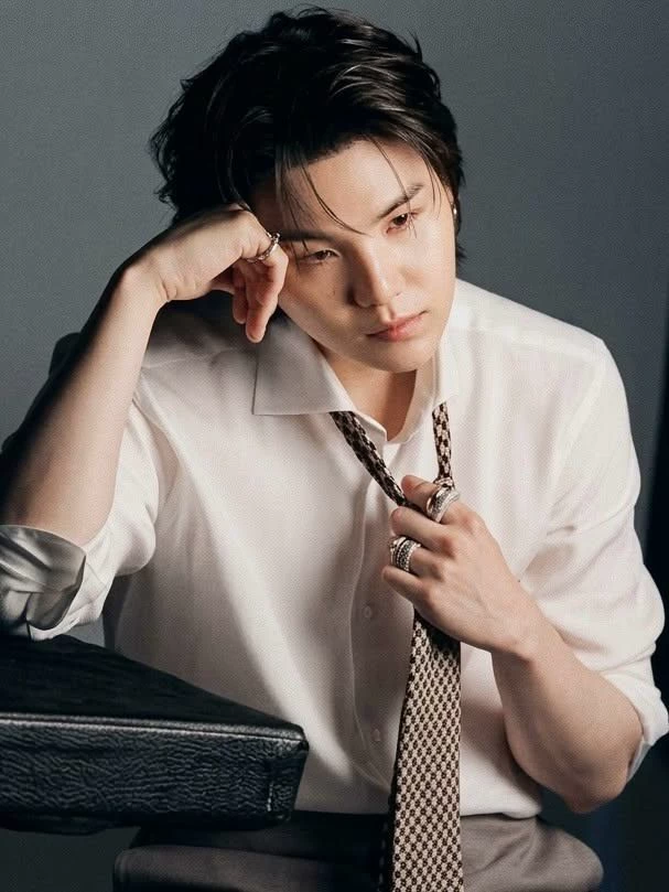 Min Yoongi thumbnail
