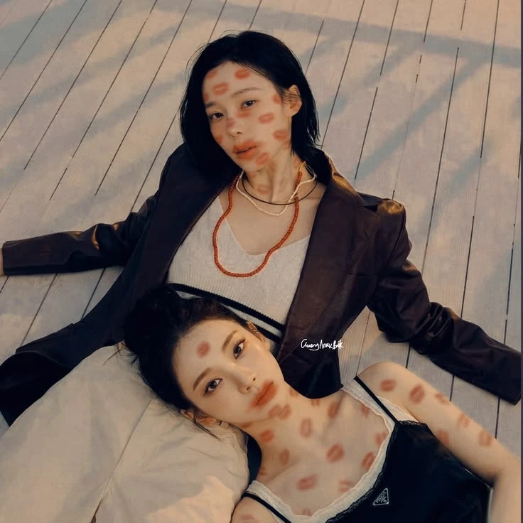 Kim Minjeong and yu Jimin thumbnail