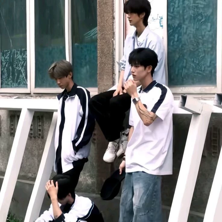Mike, Aiden, Xander, Noah thumbnail
