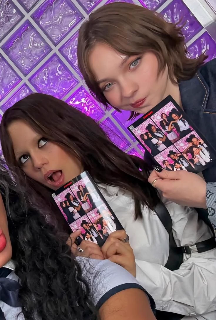 jenna and emma your moms thumbnail