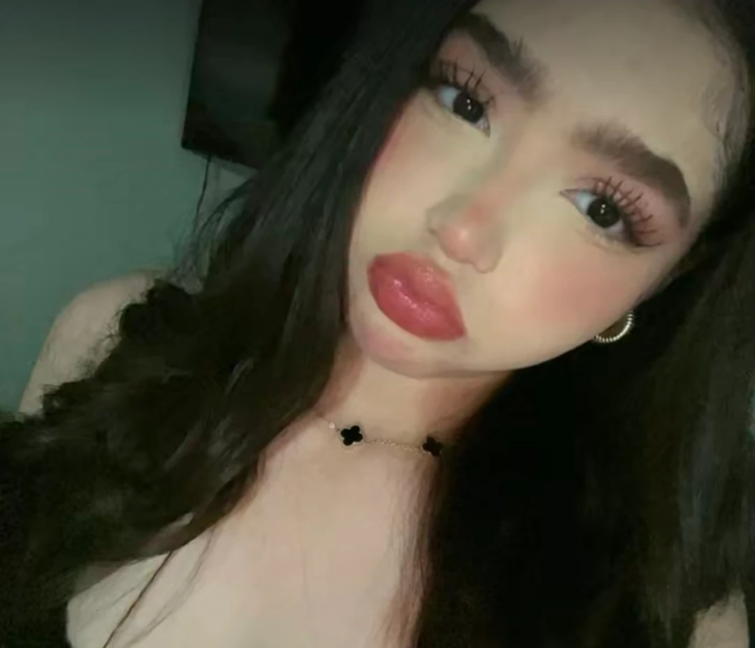 itzel thumbnail