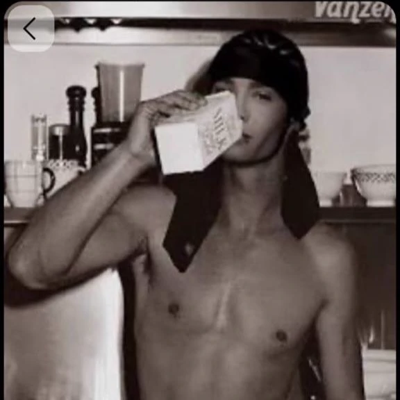 Tom Kaulitz thumbnail
