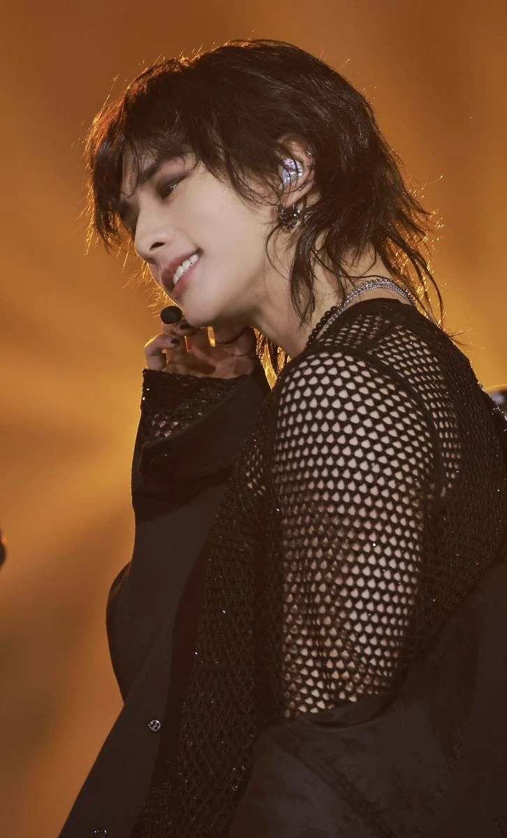 HYUNJIN thumbnail