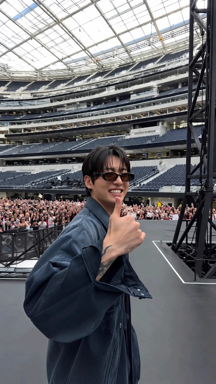 Jungkook thumbnail