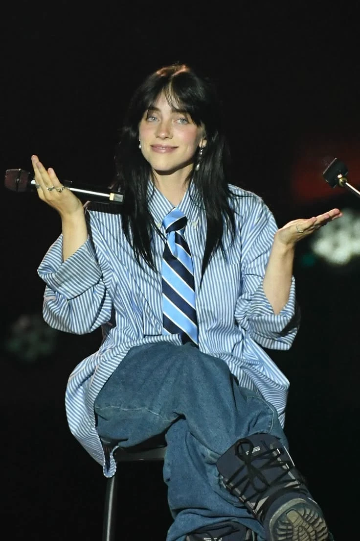 Billie Eilish. thumbnail