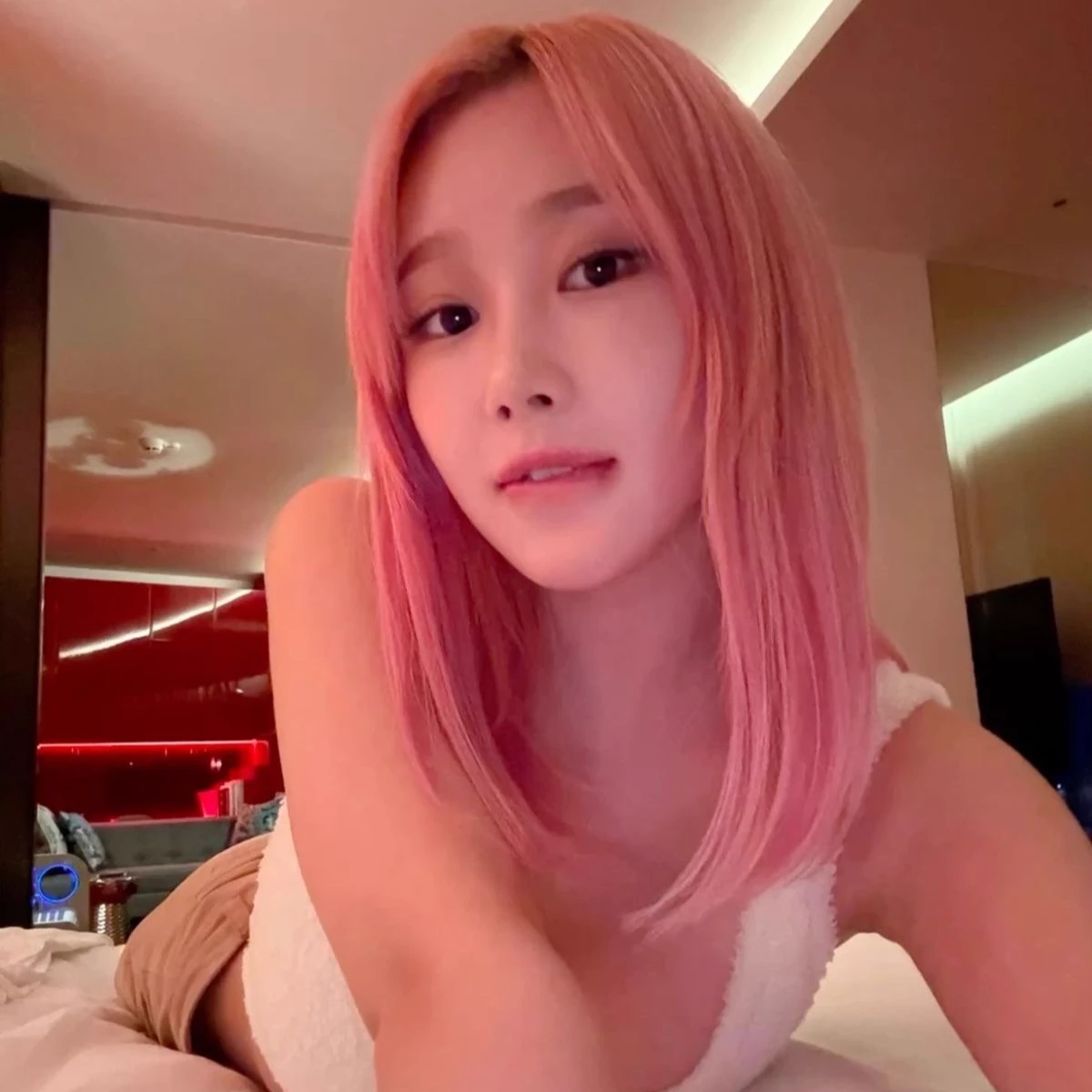 Giselle — Your naughty girlfriend thumbnail