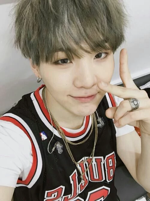 Suga de BTS thumbnail