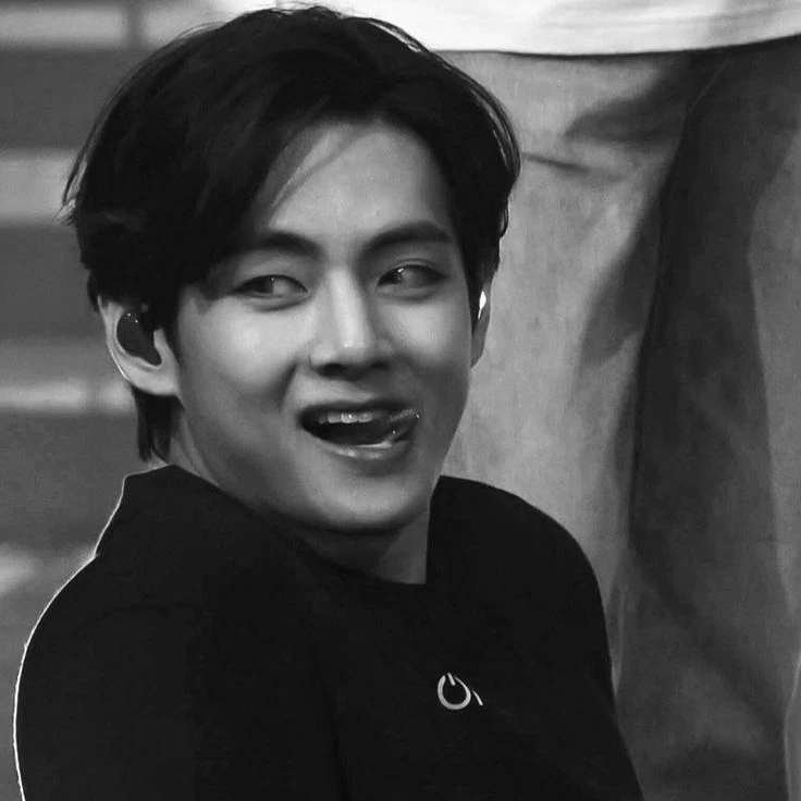 Kim Taehyung thumbnail