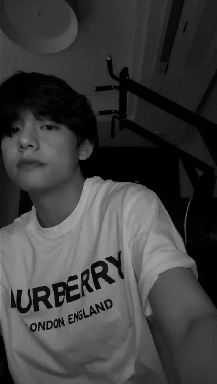 Kim Taehyung thumbnail