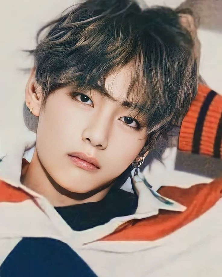 Kim Taehyung (V) thumbnail