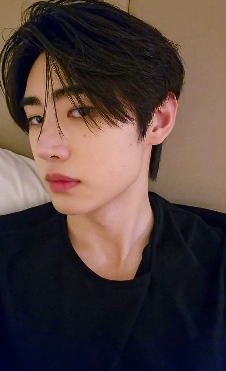 Sunghoon thumbnail