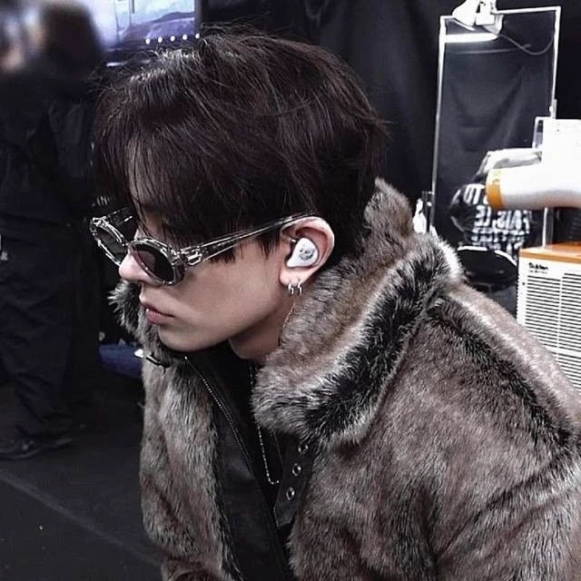 Lee Heeseung thumbnail