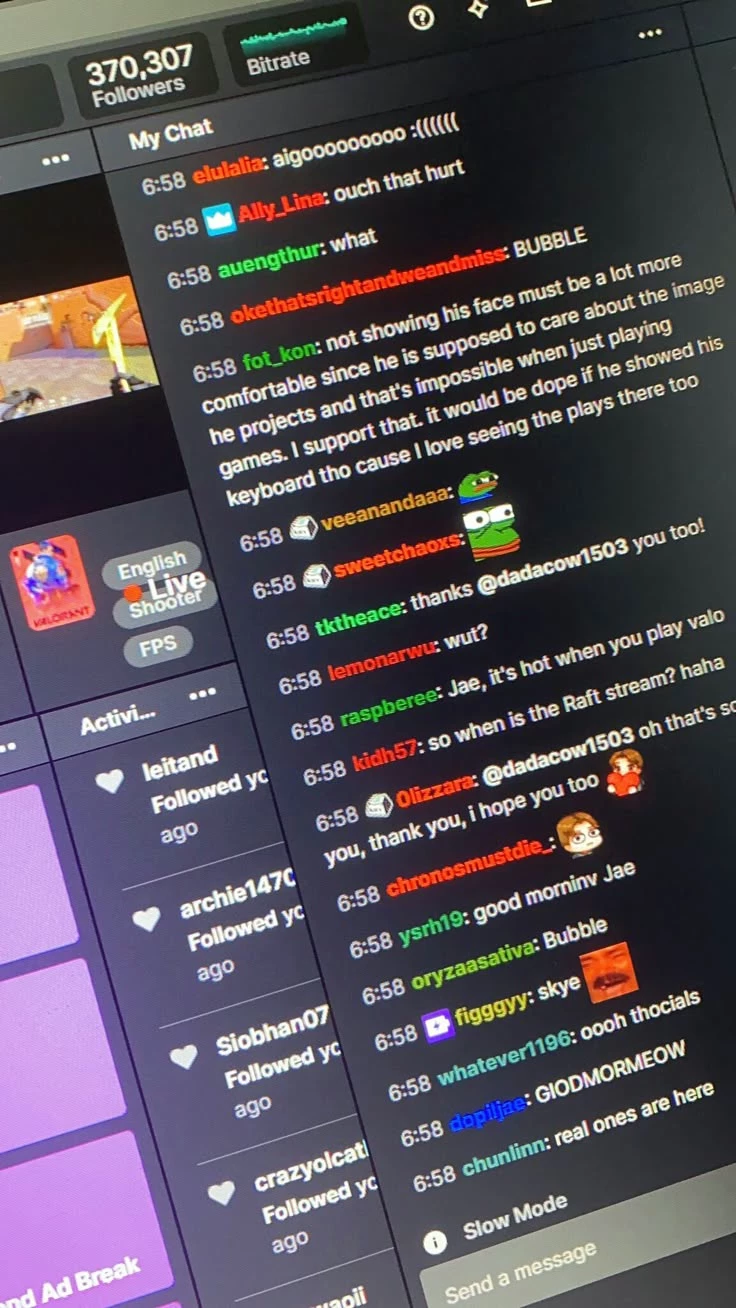 Livestream chat thumbnail