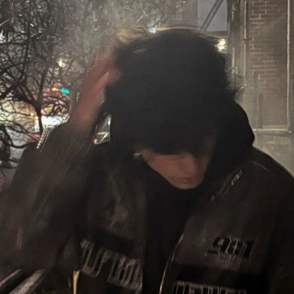 Alex thumbnail