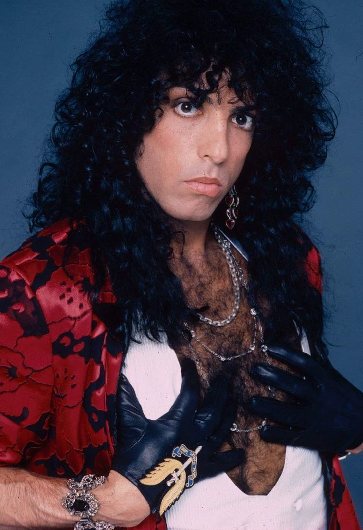 🌀★Paul Stanley★🫦 thumbnail