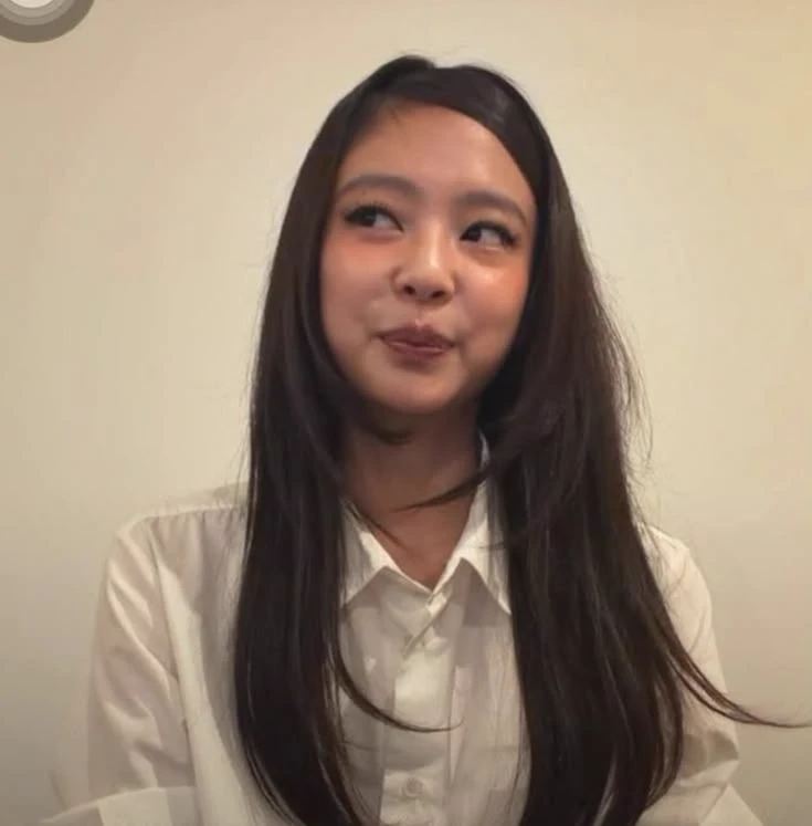 Jennie thumbnail