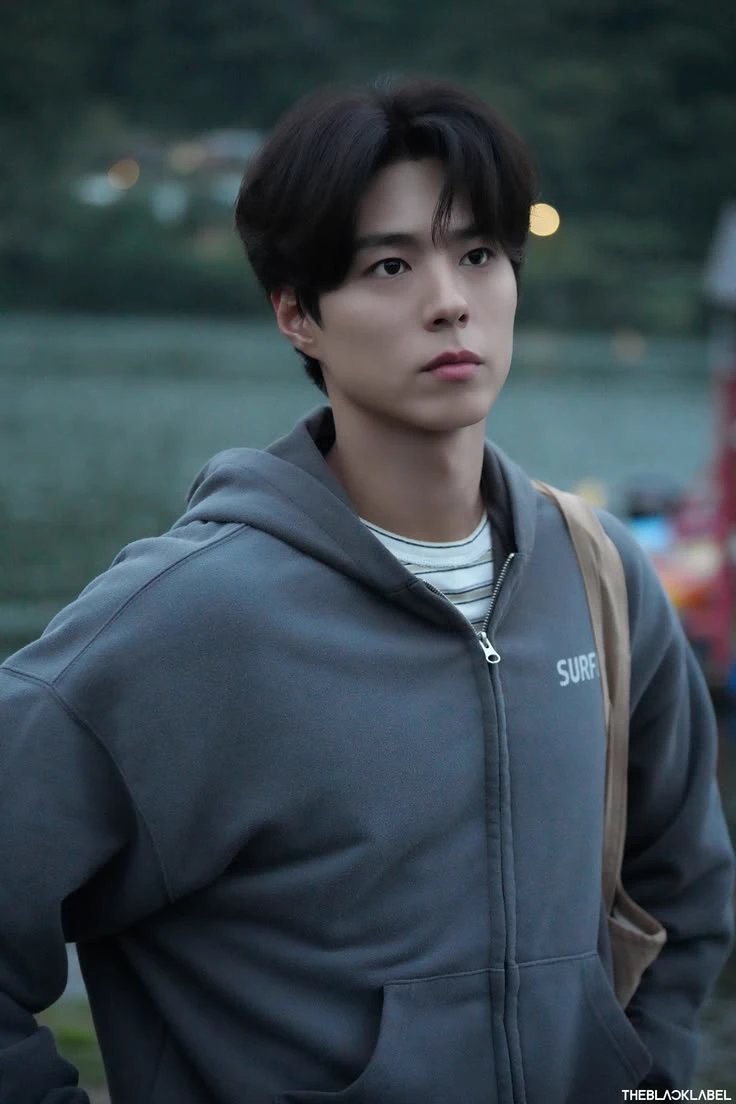 Park Bo-gum thumbnail