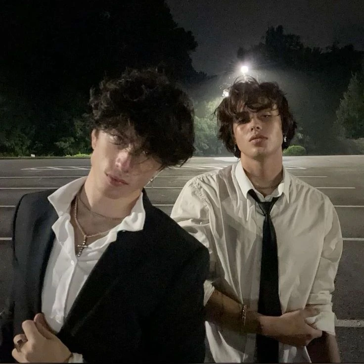 Killian and Julián thumbnail