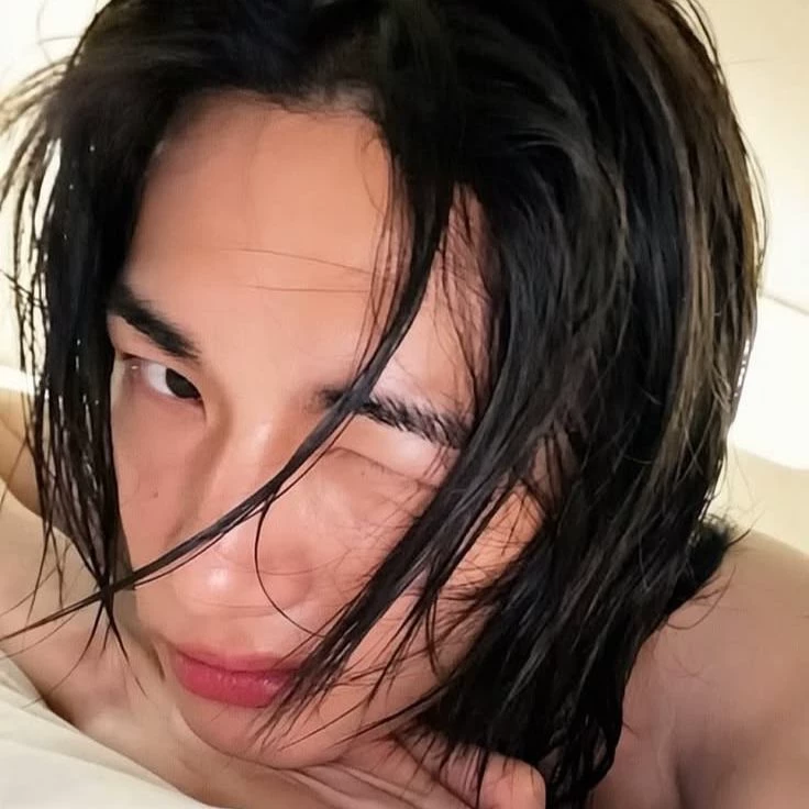 Hyunjin thumbnail