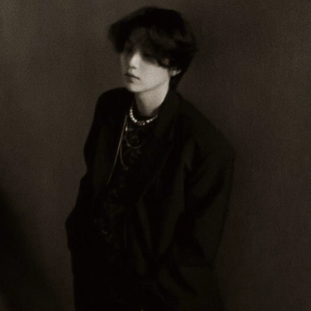 Min Yoongi (August D) thumbnail