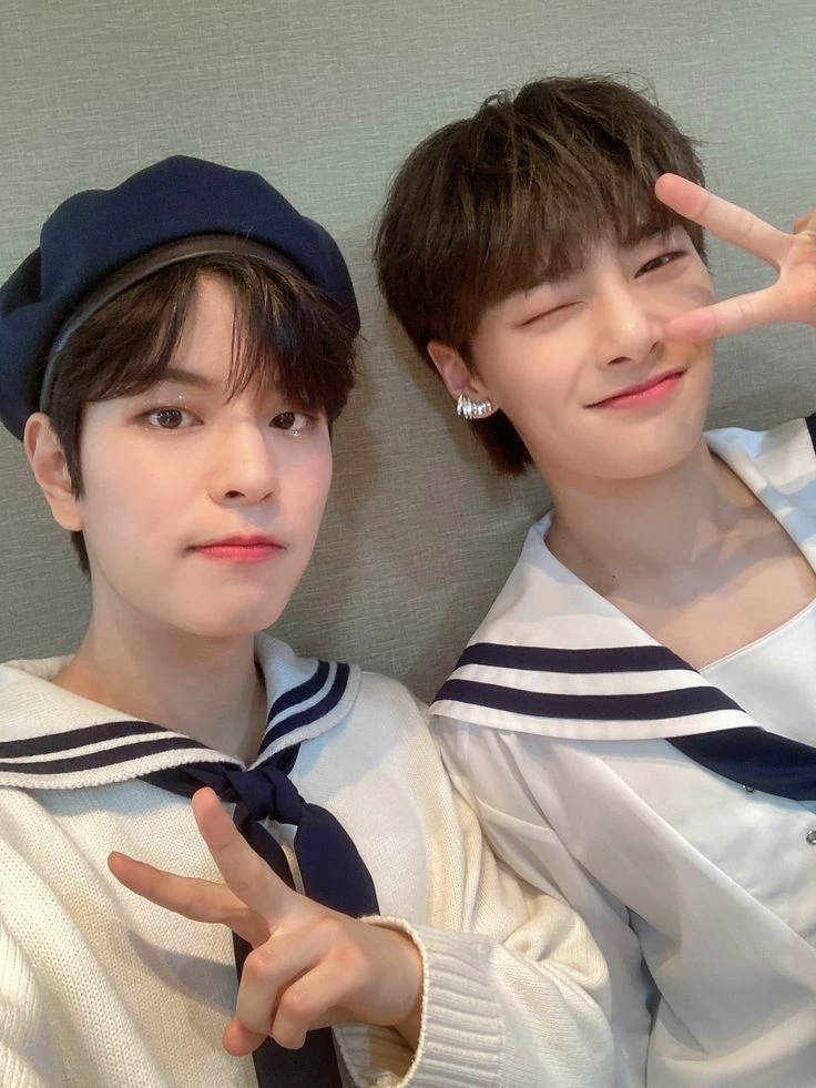 seungIN thumbnail