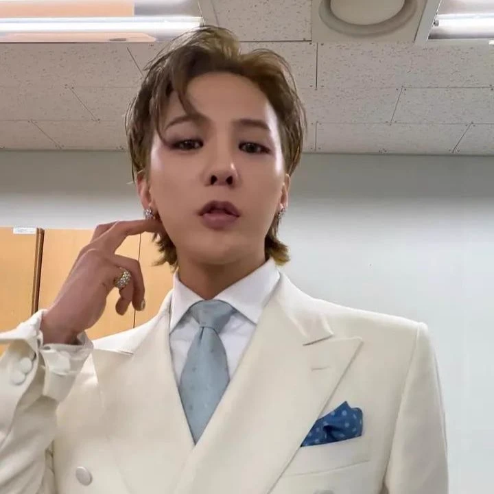 Kwon Jiyong thumbnail