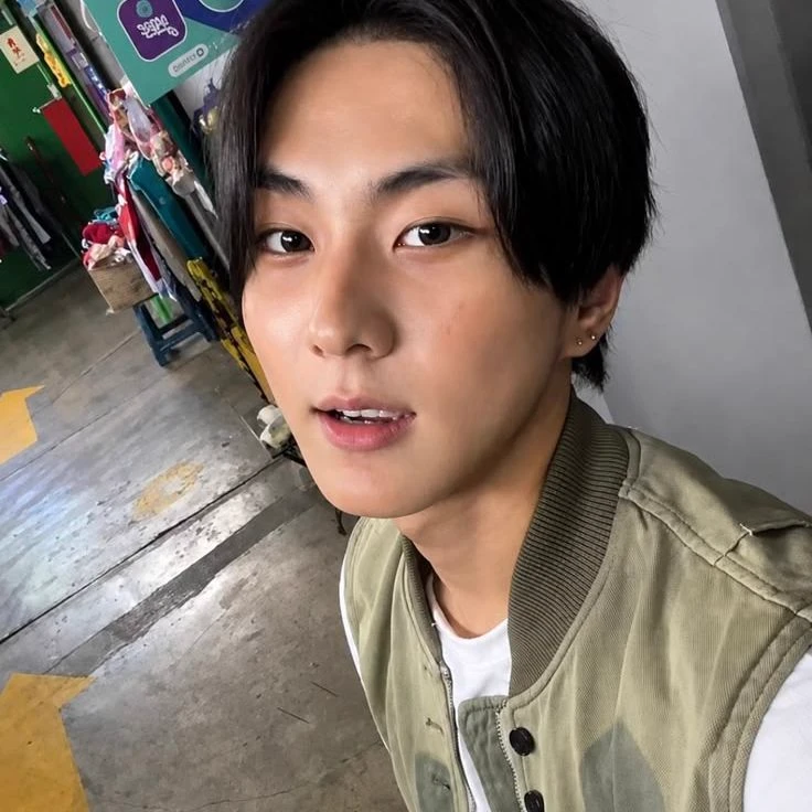 Yang Jungwon thumbnail