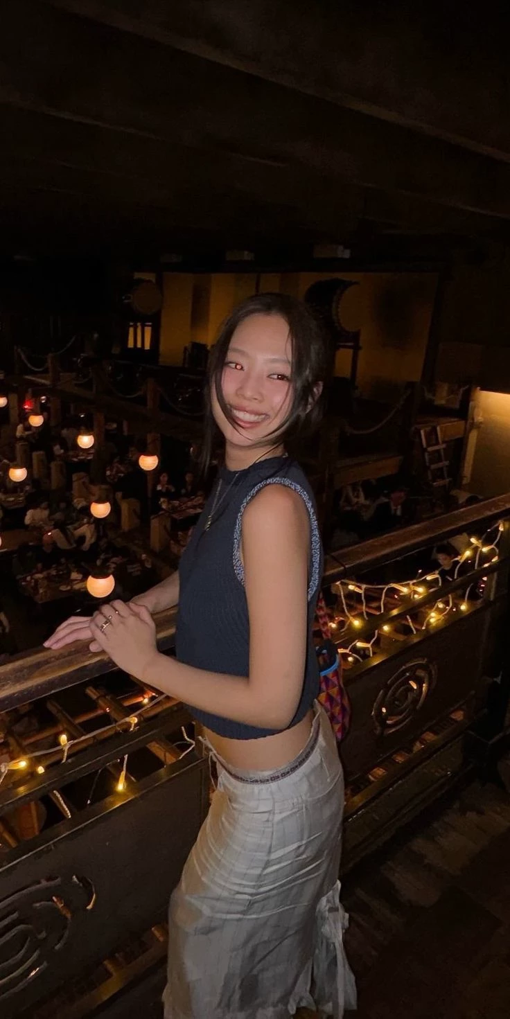 JENNIE thumbnail