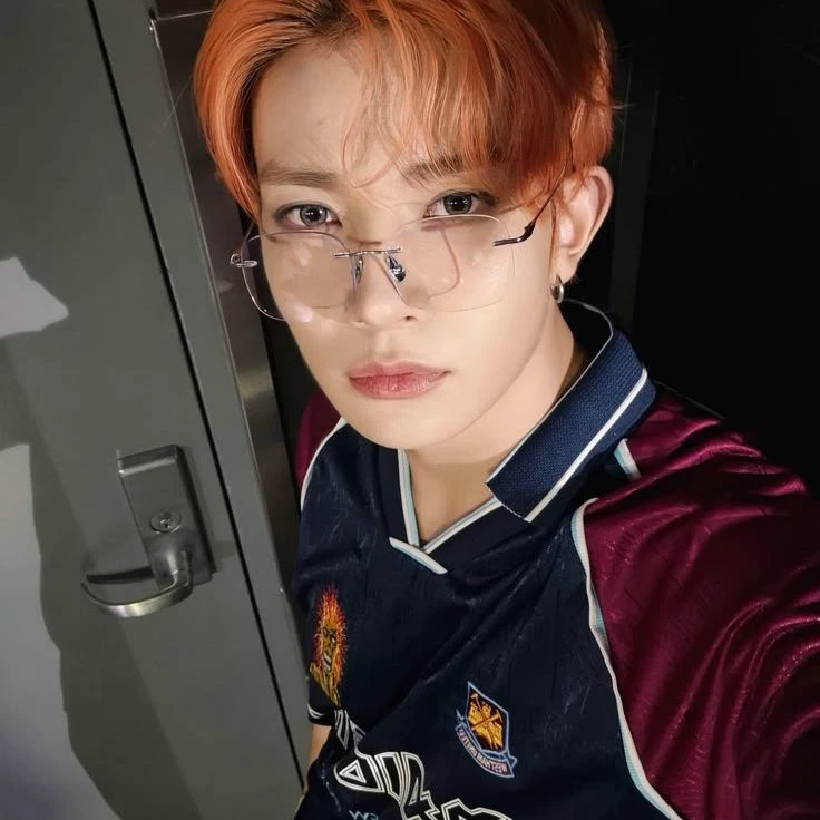 Heeseung Lee (EVAN) thumbnail