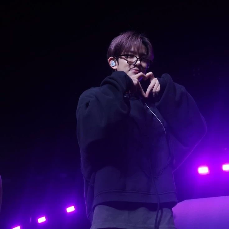 Heeseung (Evan) thumbnail