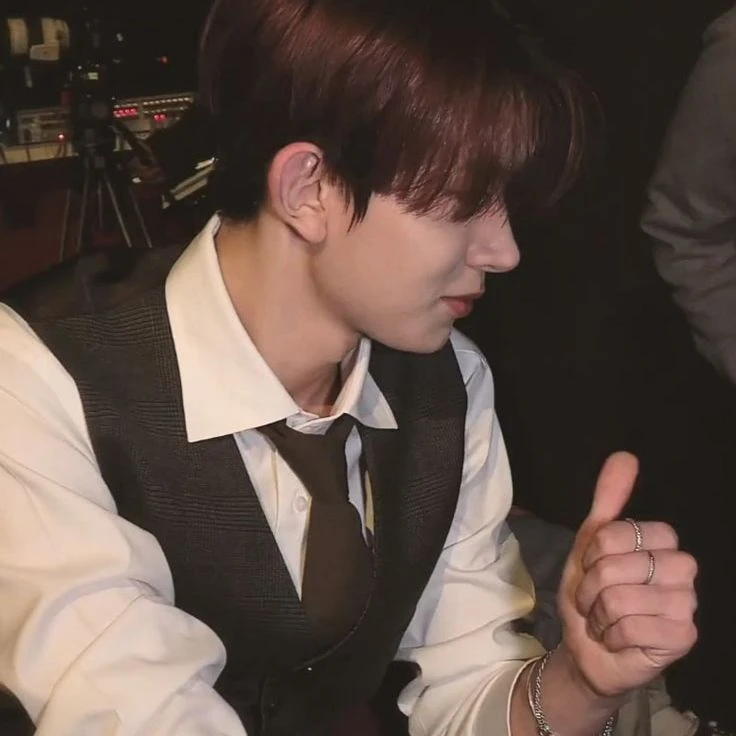 Lee Heeseung (EVAN) thumbnail