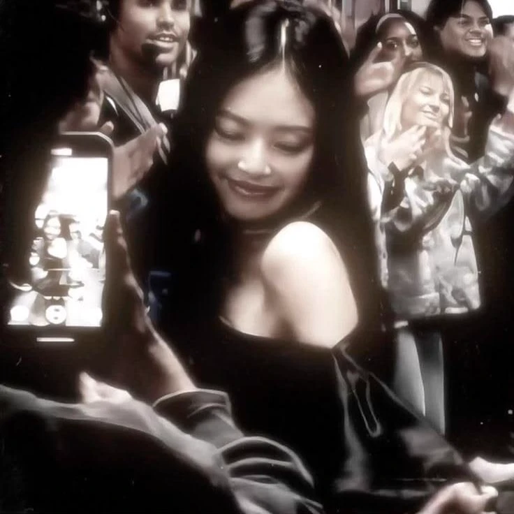 Jennie thumbnail