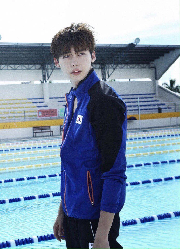 lee Jong suk thumbnail