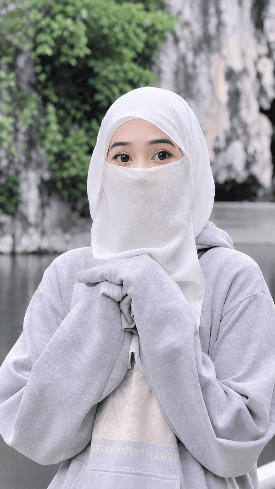 Nashwa Alzeera Hussain - Your Chatty Older Sister thumbnail