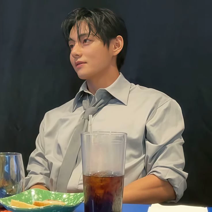 Kim Taehyung (Divorced) thumbnail