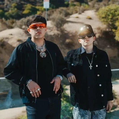 Omar Camacho y Oscar Maydon thumbnail