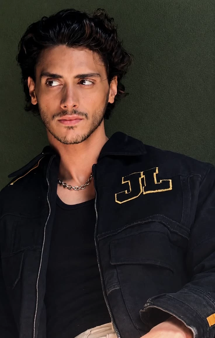 Jhon Logan 'Off Campus' thumbnail